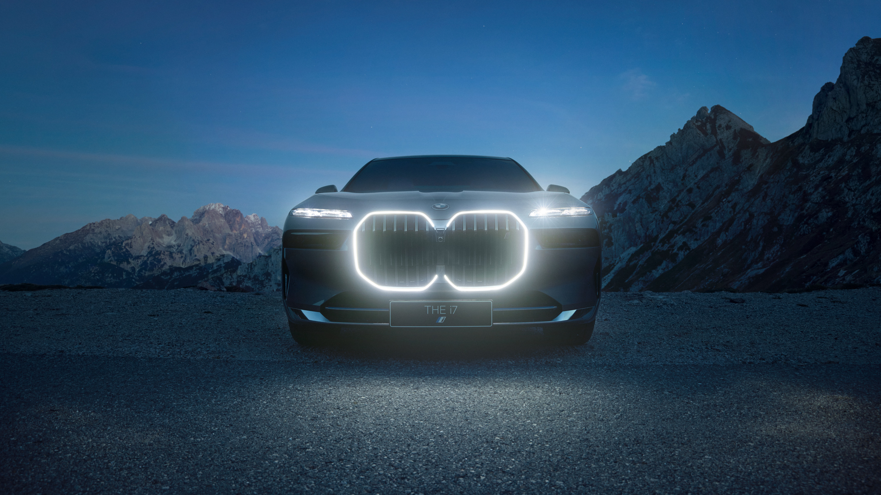 vividgrey_ADORF_BMW_i7_0012