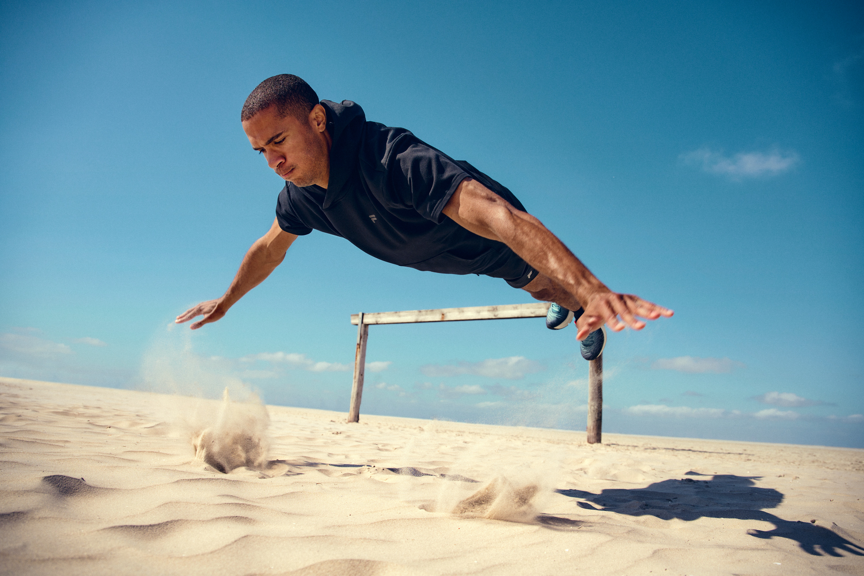 vividgrey_BISON_Fila_REACT_L3_MEN_0013