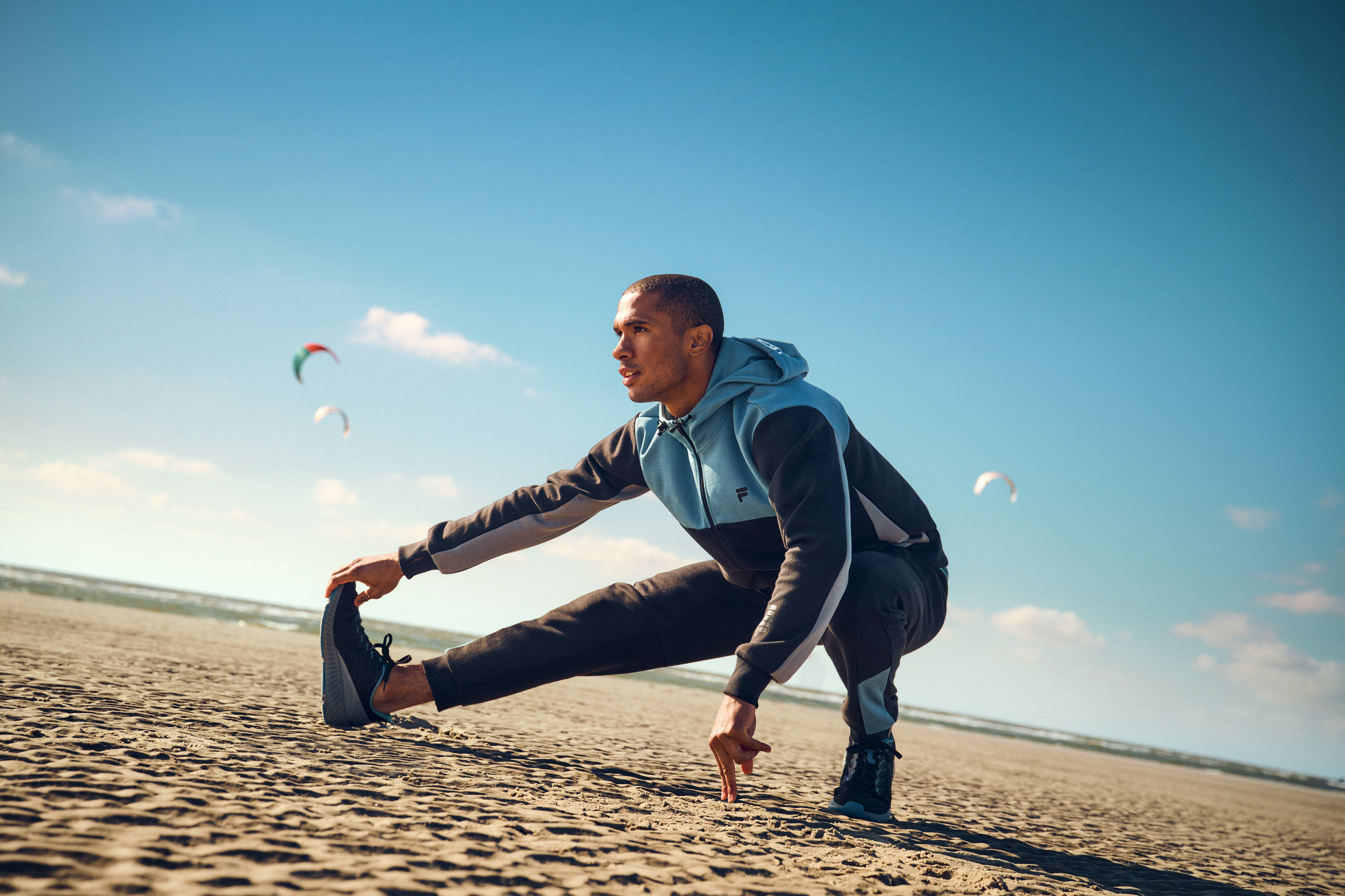 vividgrey_BISON_Fila_REACT_L4_MEN_0037