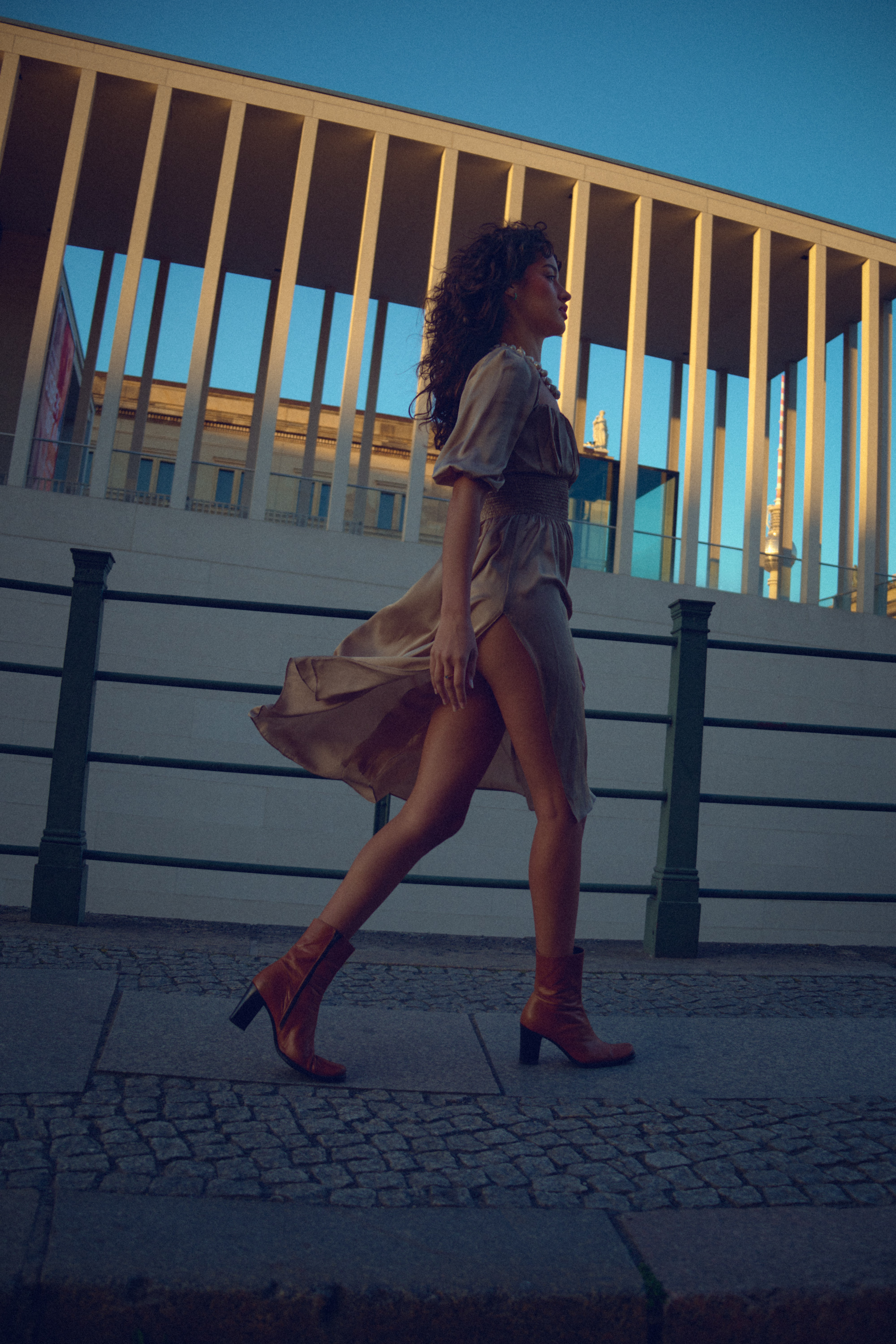 vividgrey_HANISCH_Paula_9152_03