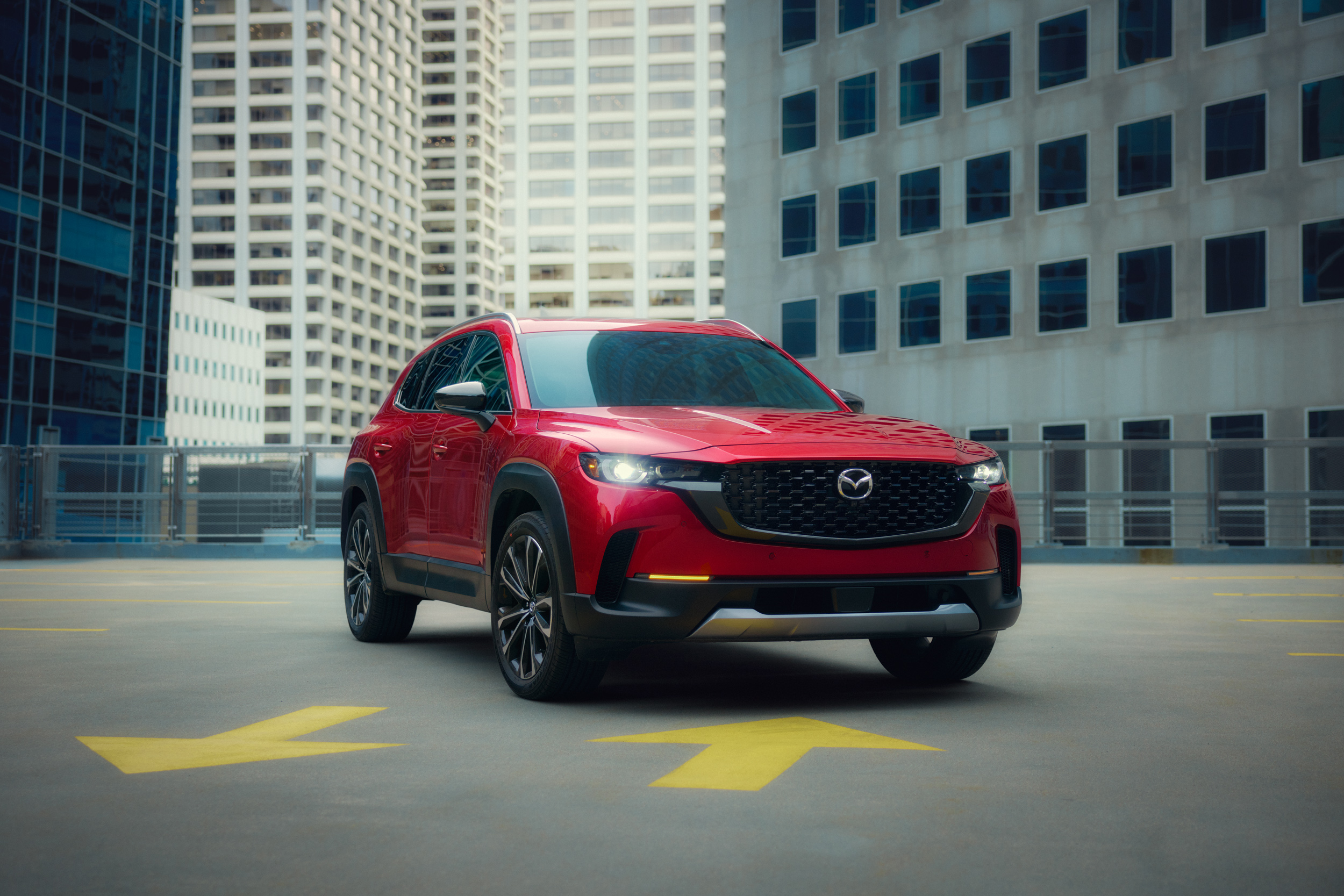 vividgrey-AMAT-GUENTHER_Mazda_01