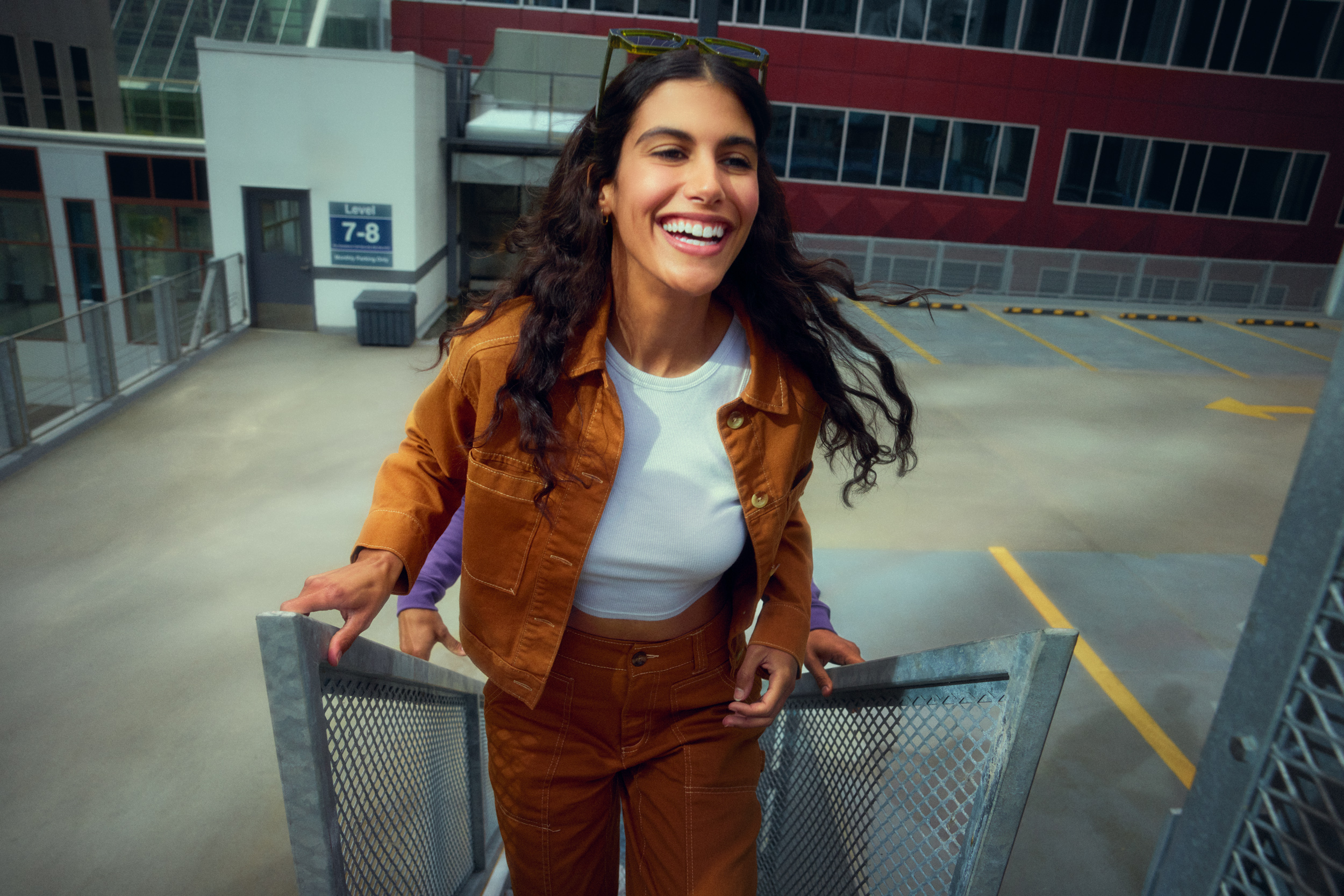 vividgrey-AMAT-GUENTHER_Mazda_04