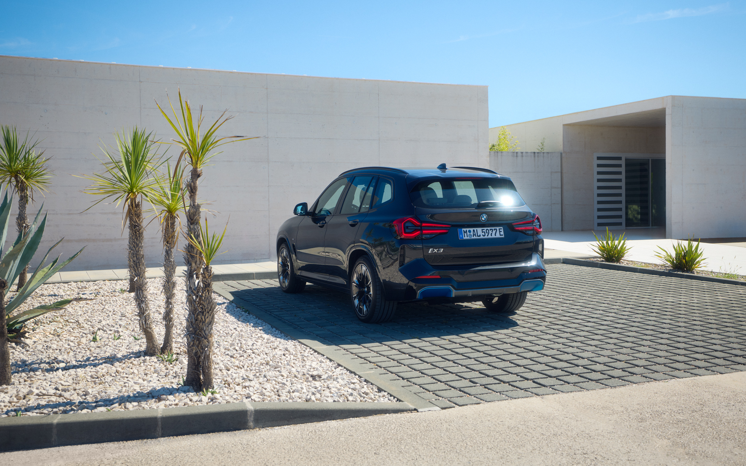 vividgrey-HØJKANT_BMW-BEV_11