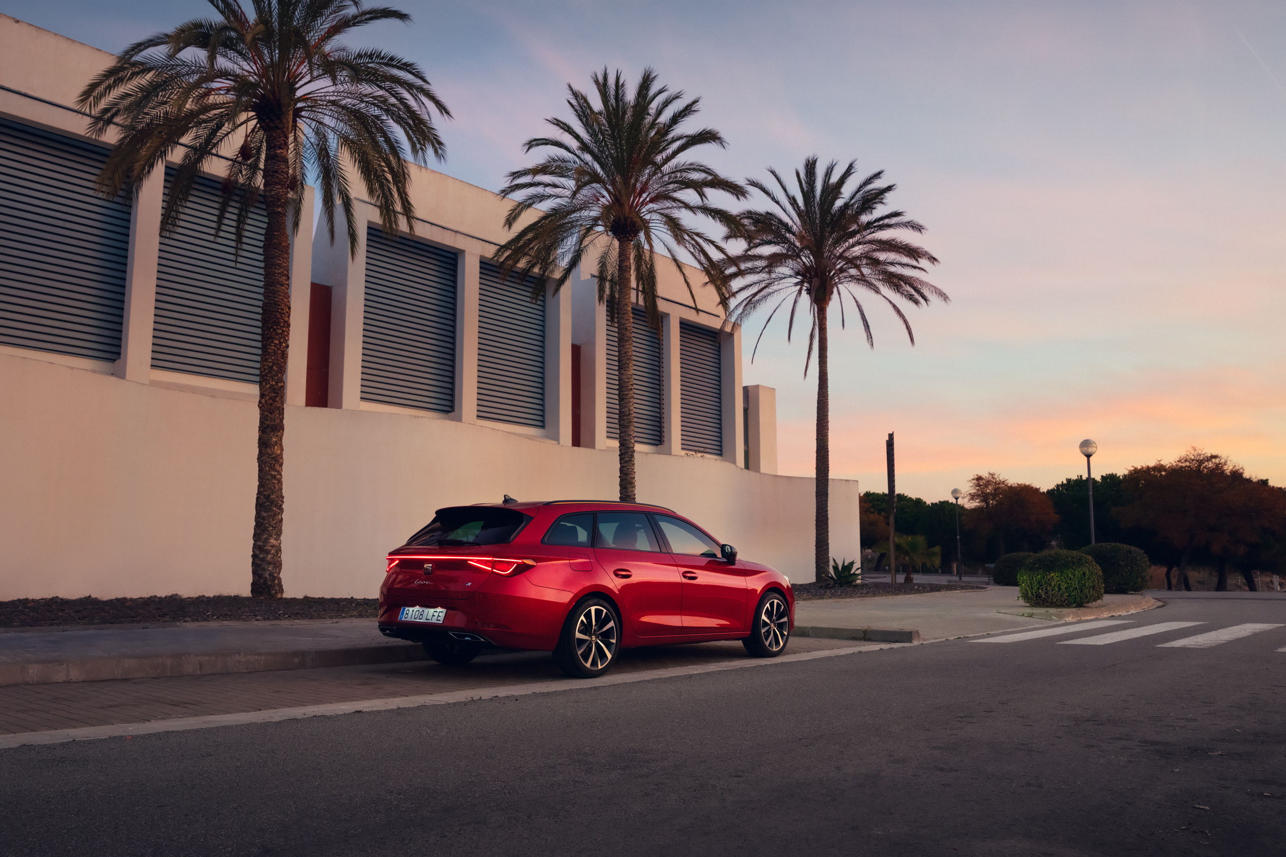 vividgrey_ADORF_Seat_Leon_01