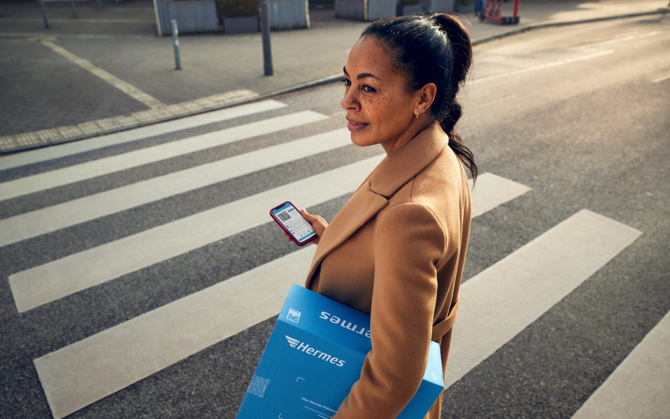 vividgrey_GRAUBAUM_Hermes_M09