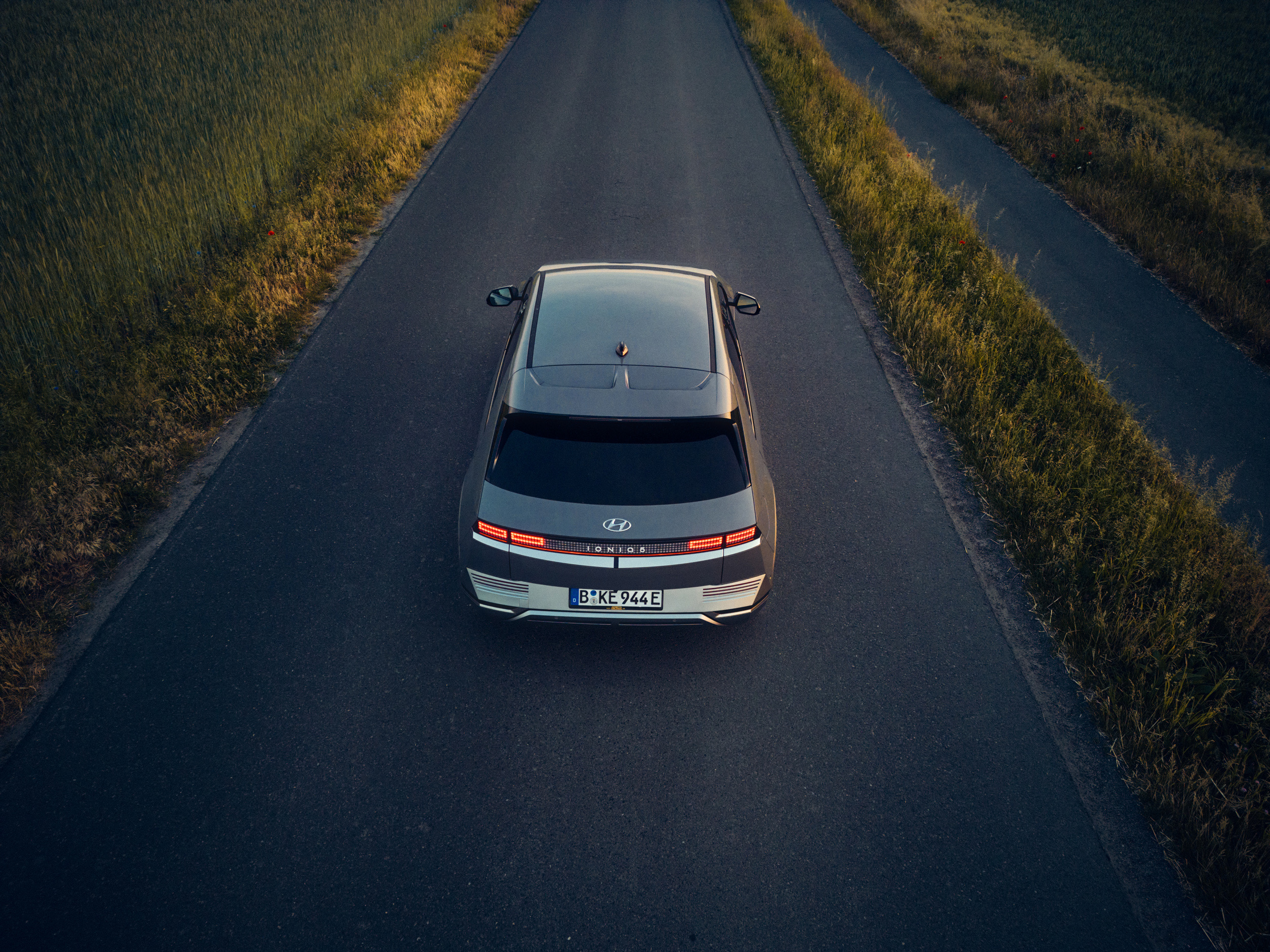 vividgrey_HANISCH_Hyundai_Ioniq_0590