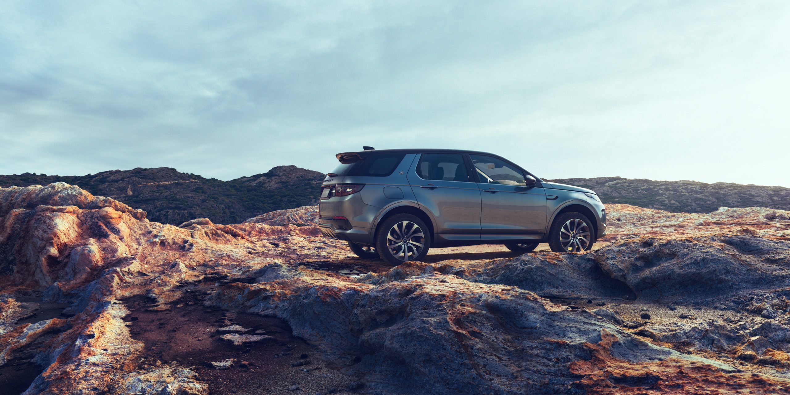 vividgrey_HANISCH_Landrover_08