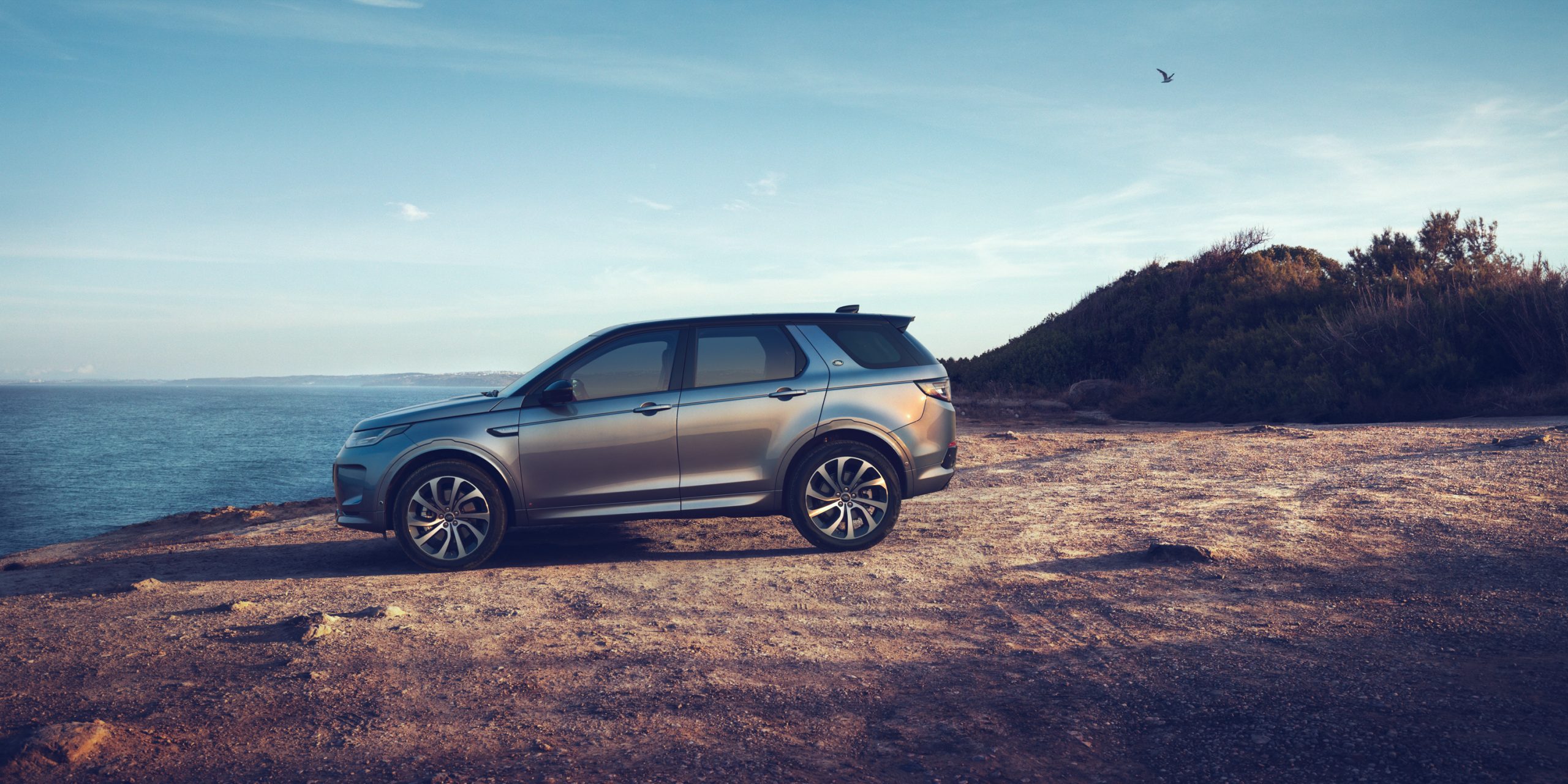 vividgrey_HANISCH_Landrover_10