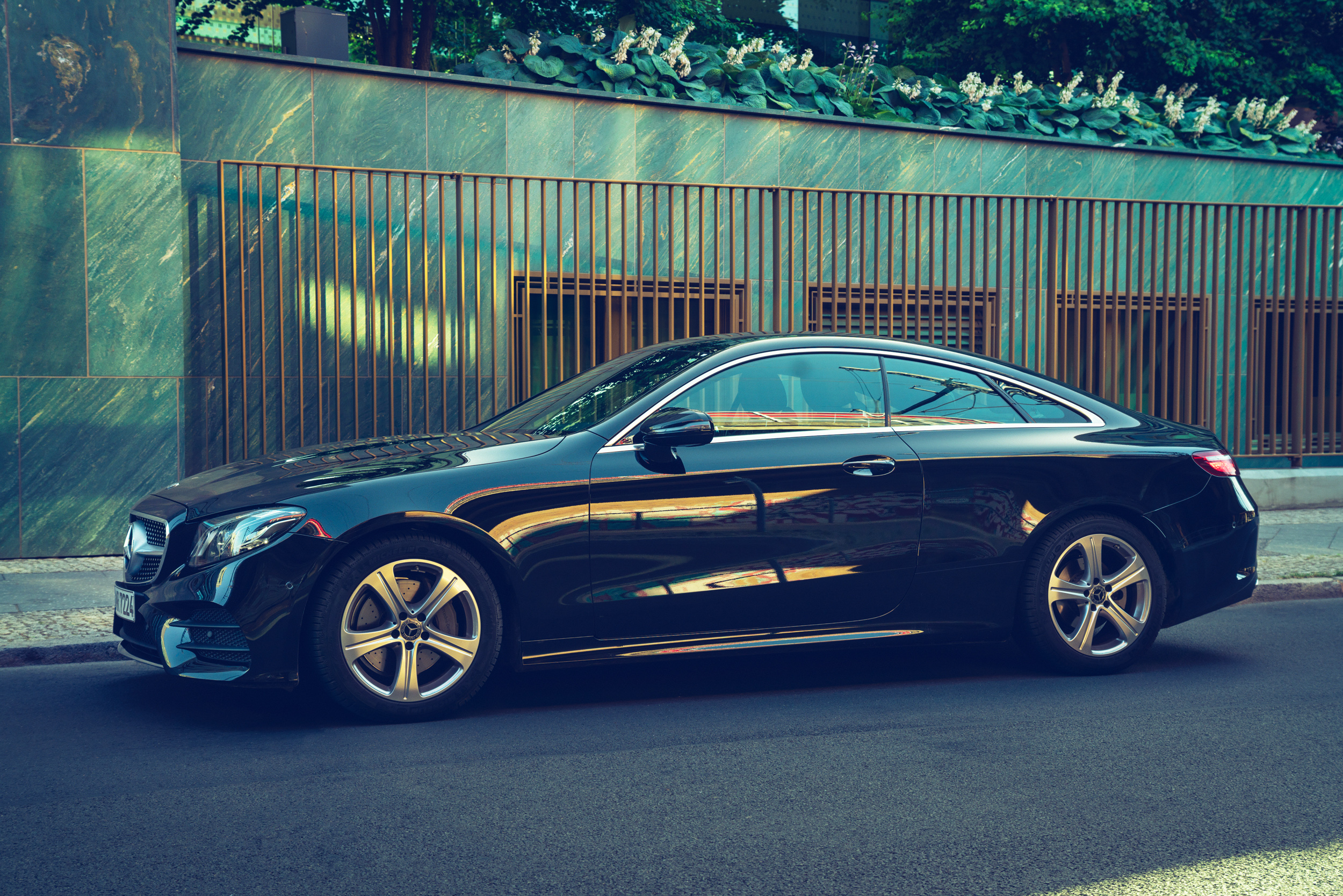 vividgrey_HANISCH_MB_E-C_MHA4321