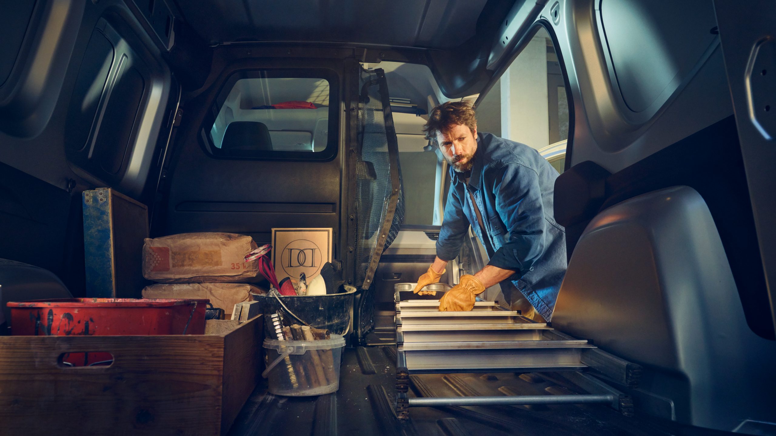 vividgrey_HANISCH_Renault_FFK023