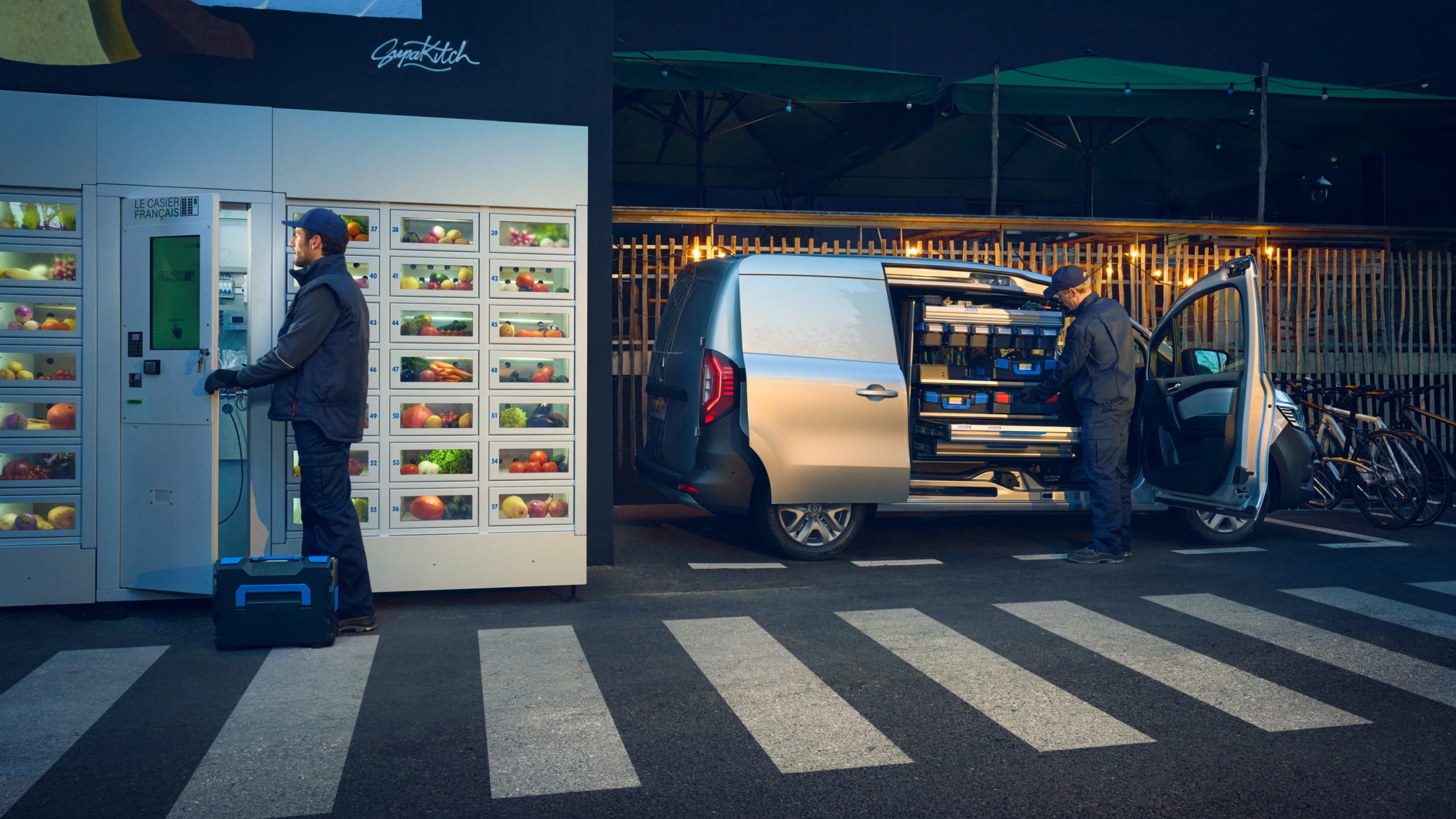 vividgrey_HANISCH_Renault_FFK042