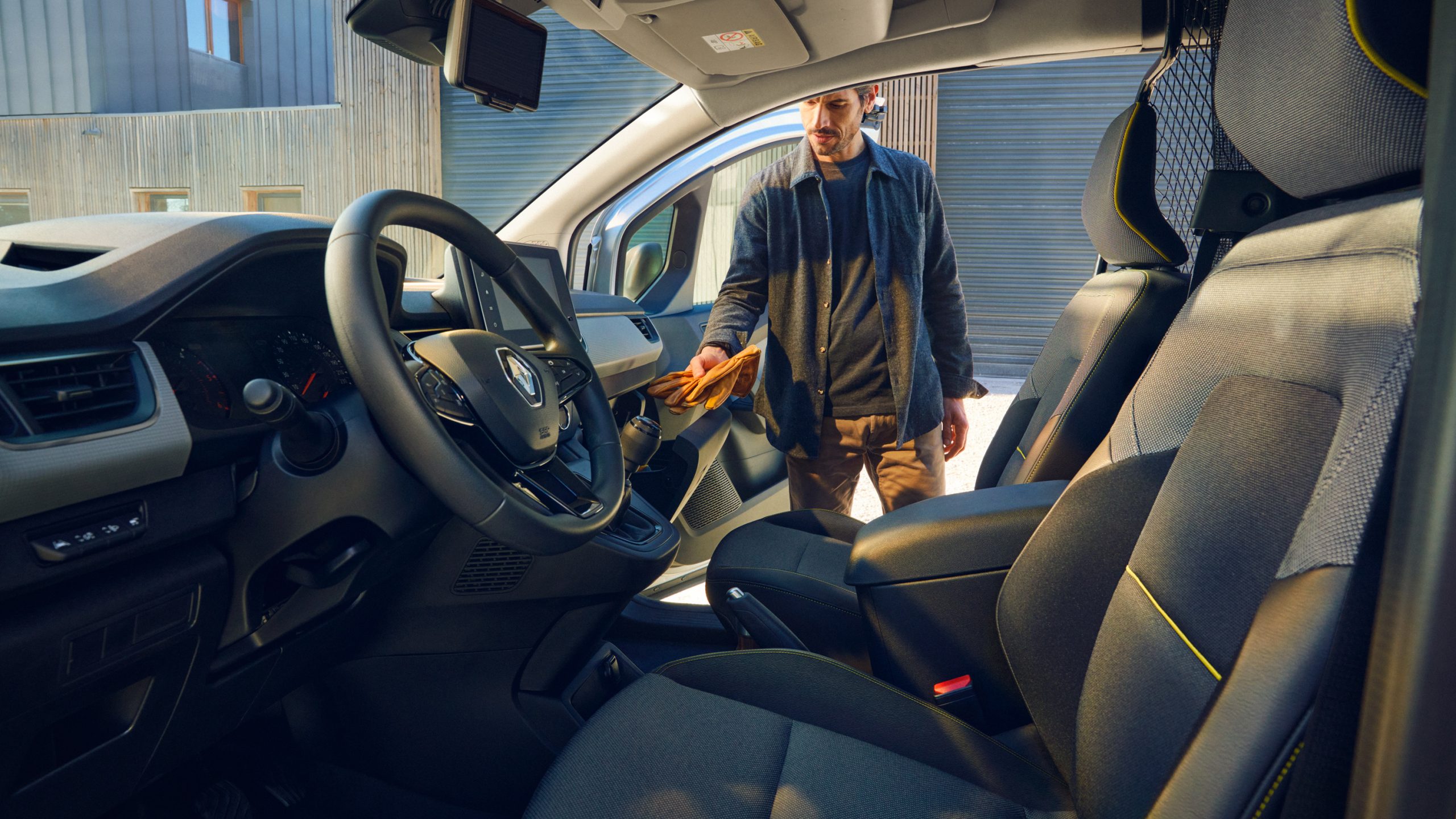 vividgrey_HANISCH_Renault_FFK34