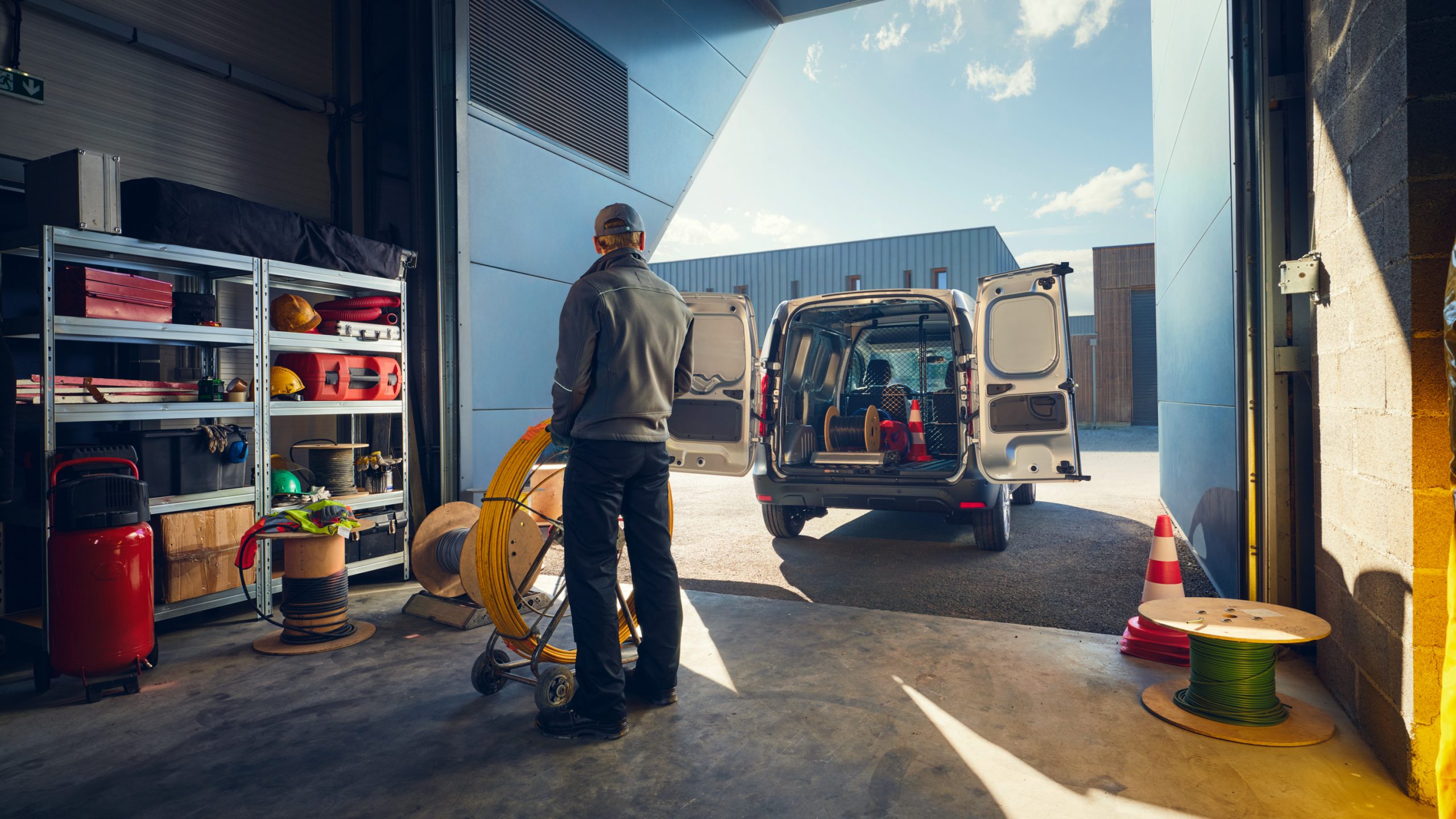 vividgrey_HANISCH_Renault_FJK013