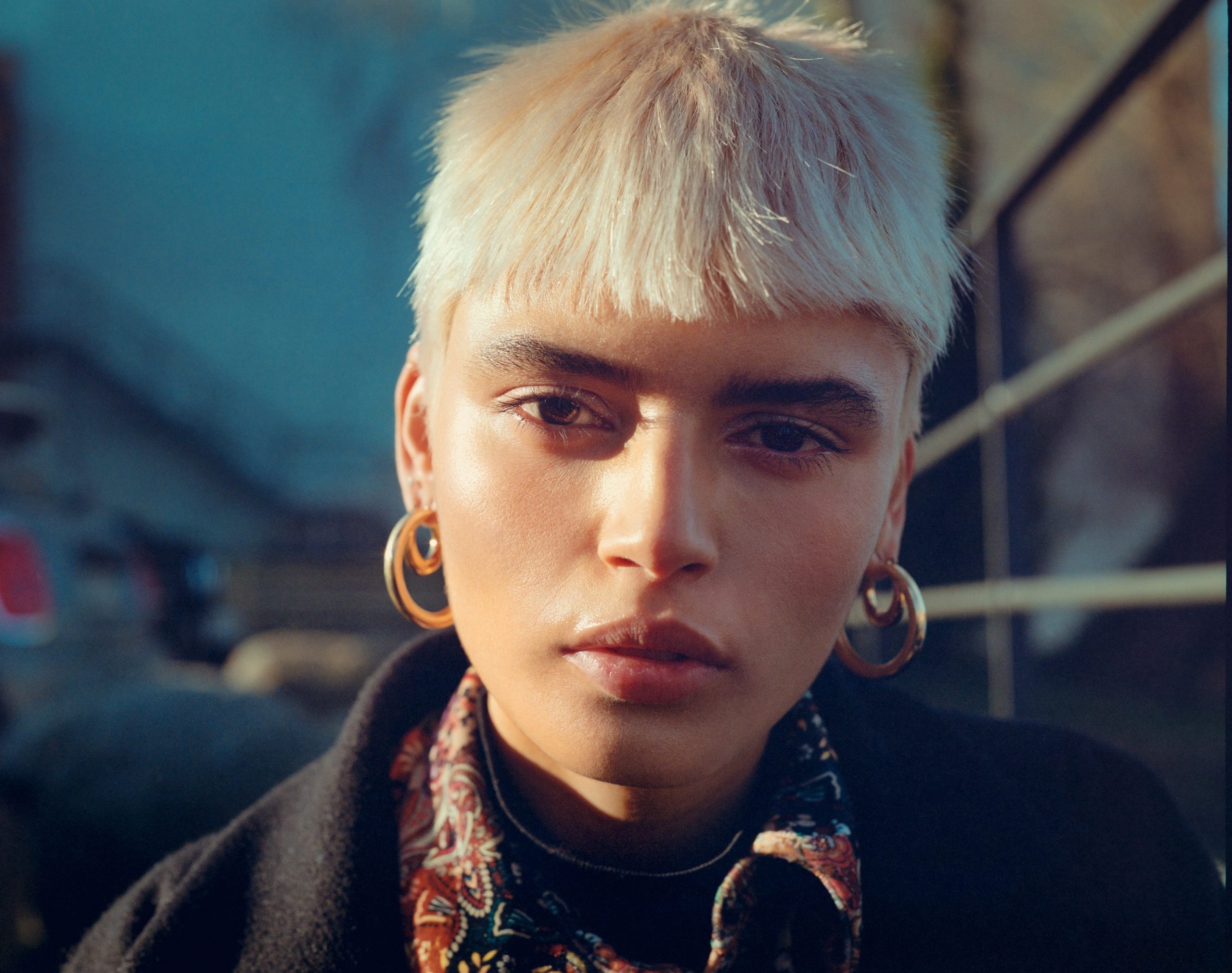 vividgrey_HANISCH_Yunuen_P6x7