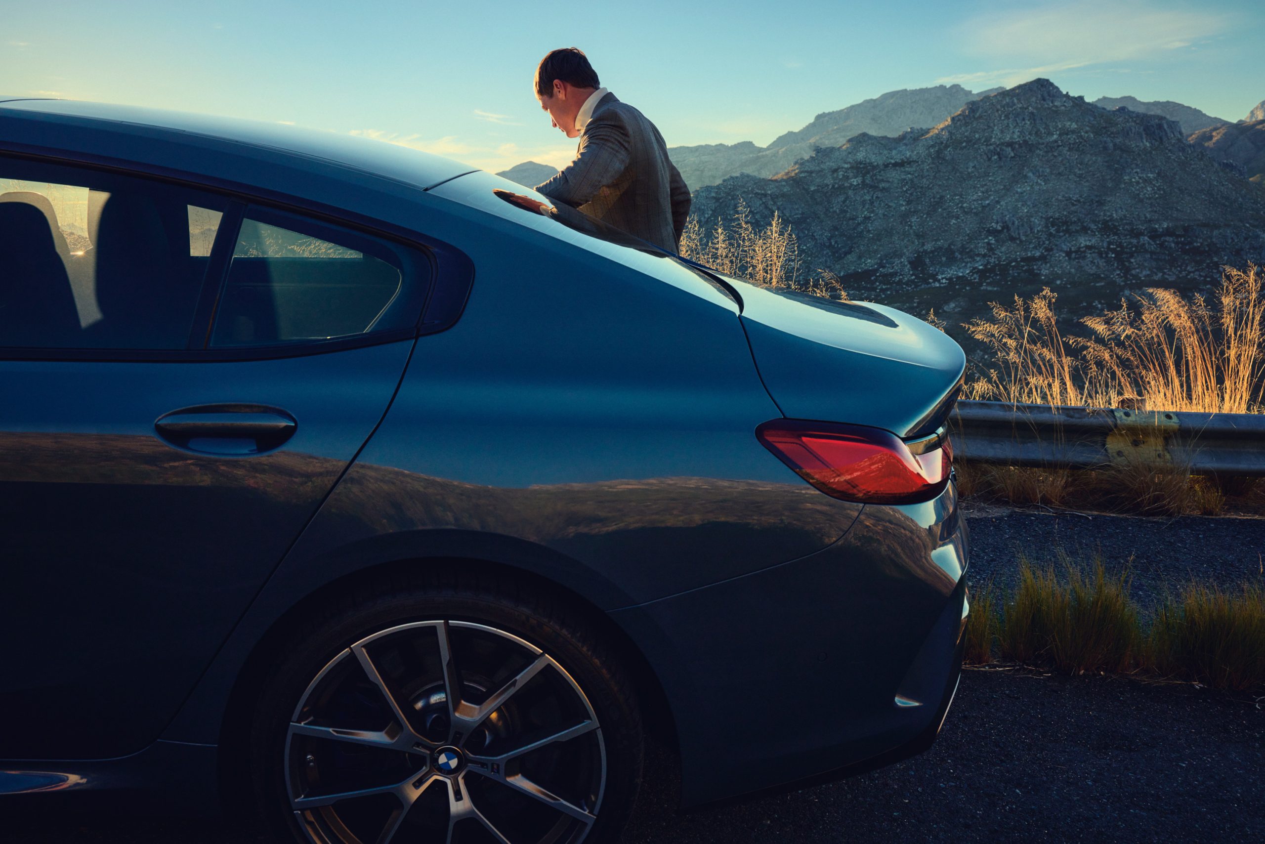 vividgrey_KOCH_BMW_M850i_S0A7702_02