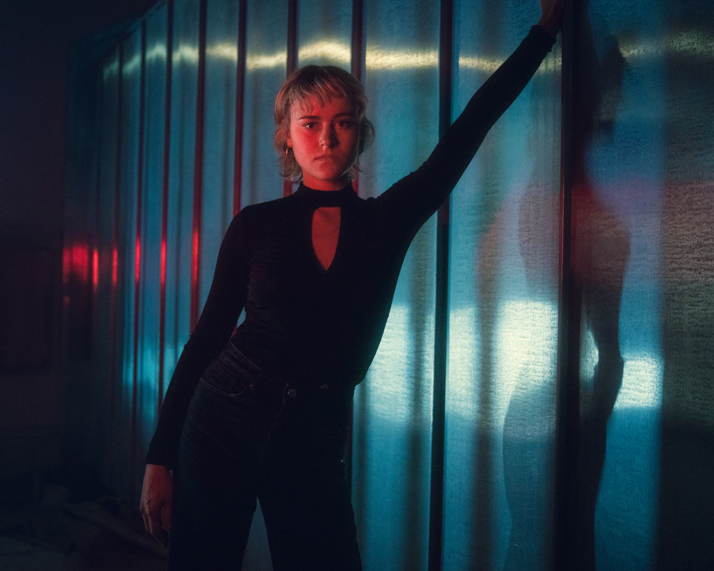 vividgrey_KUEHN_AlbaAtari_5123_01_crop