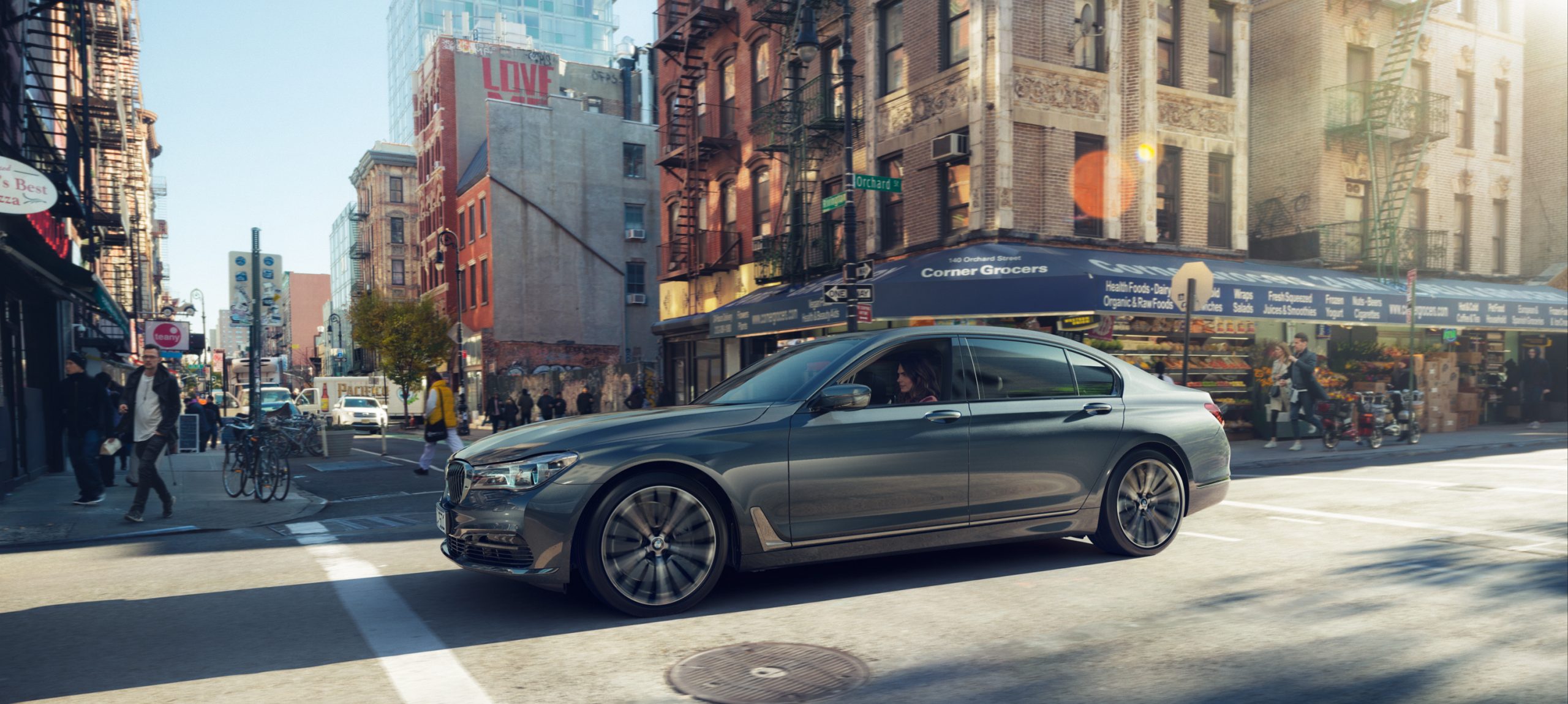 BMW 7 in New York