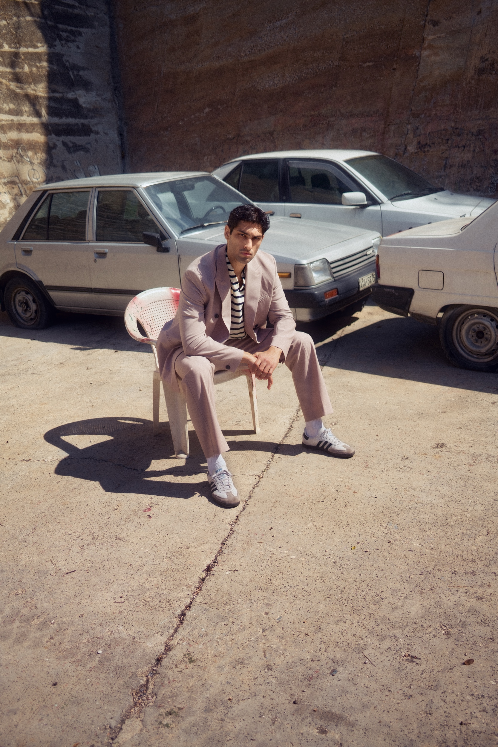 vividgrey_KUEHN_Athens_06