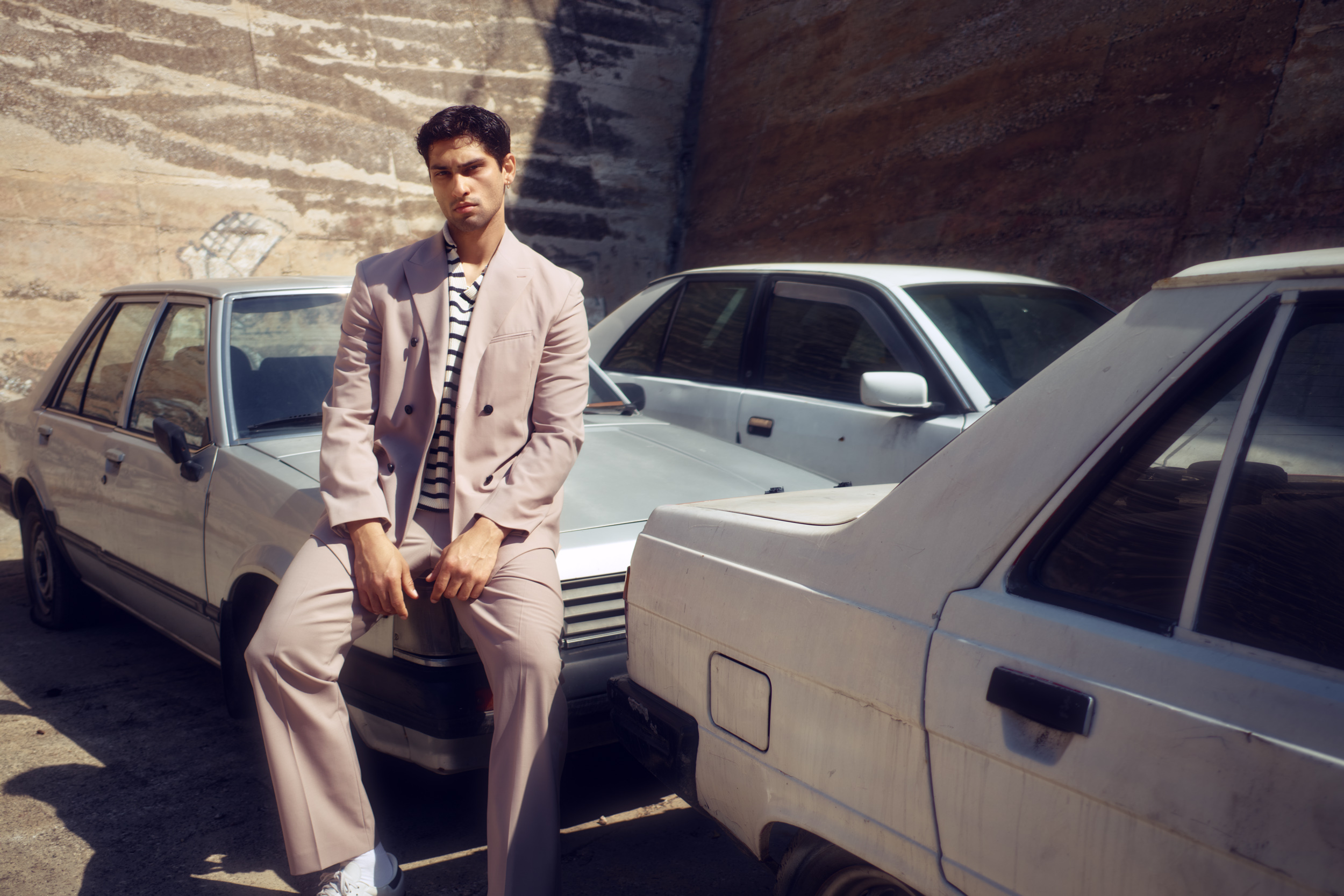 vividgrey_KUEHN_Athens_07