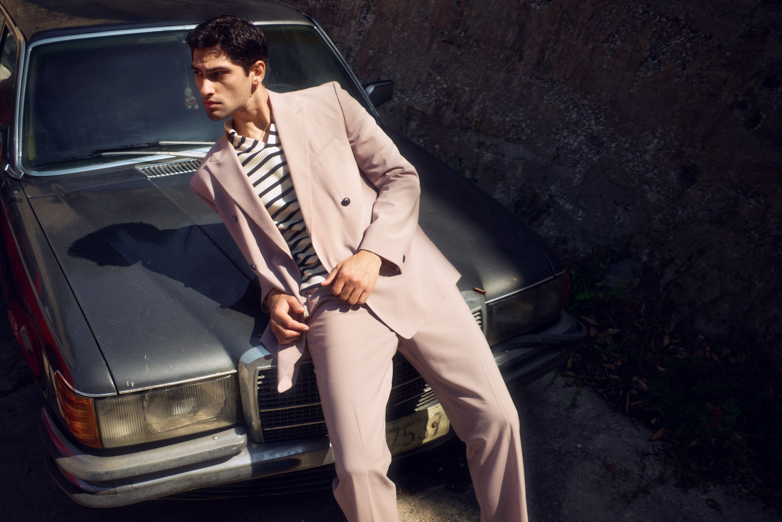 vividgrey_KUEHN_Athens_08