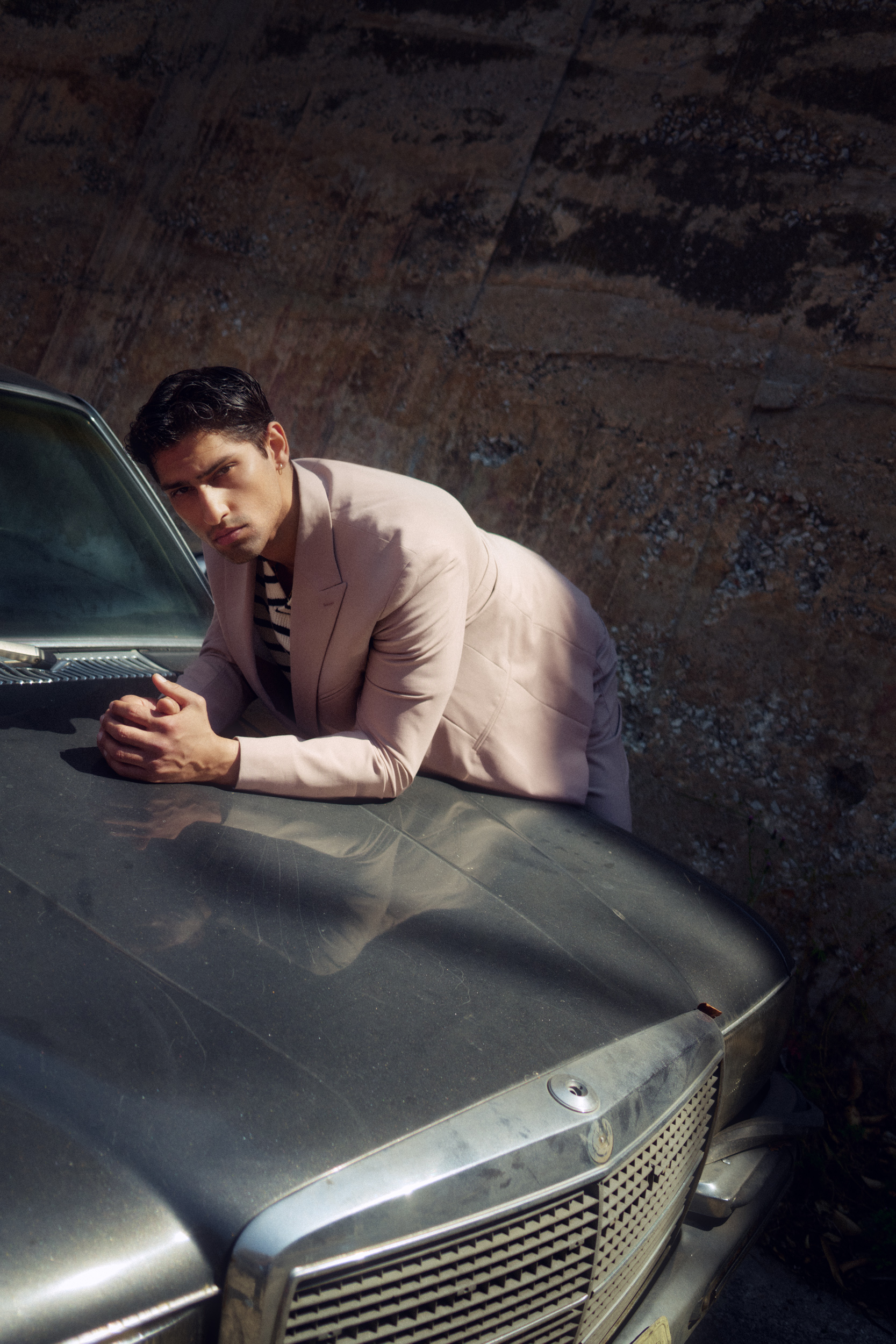 vividgrey_KUEHN_Athens_12