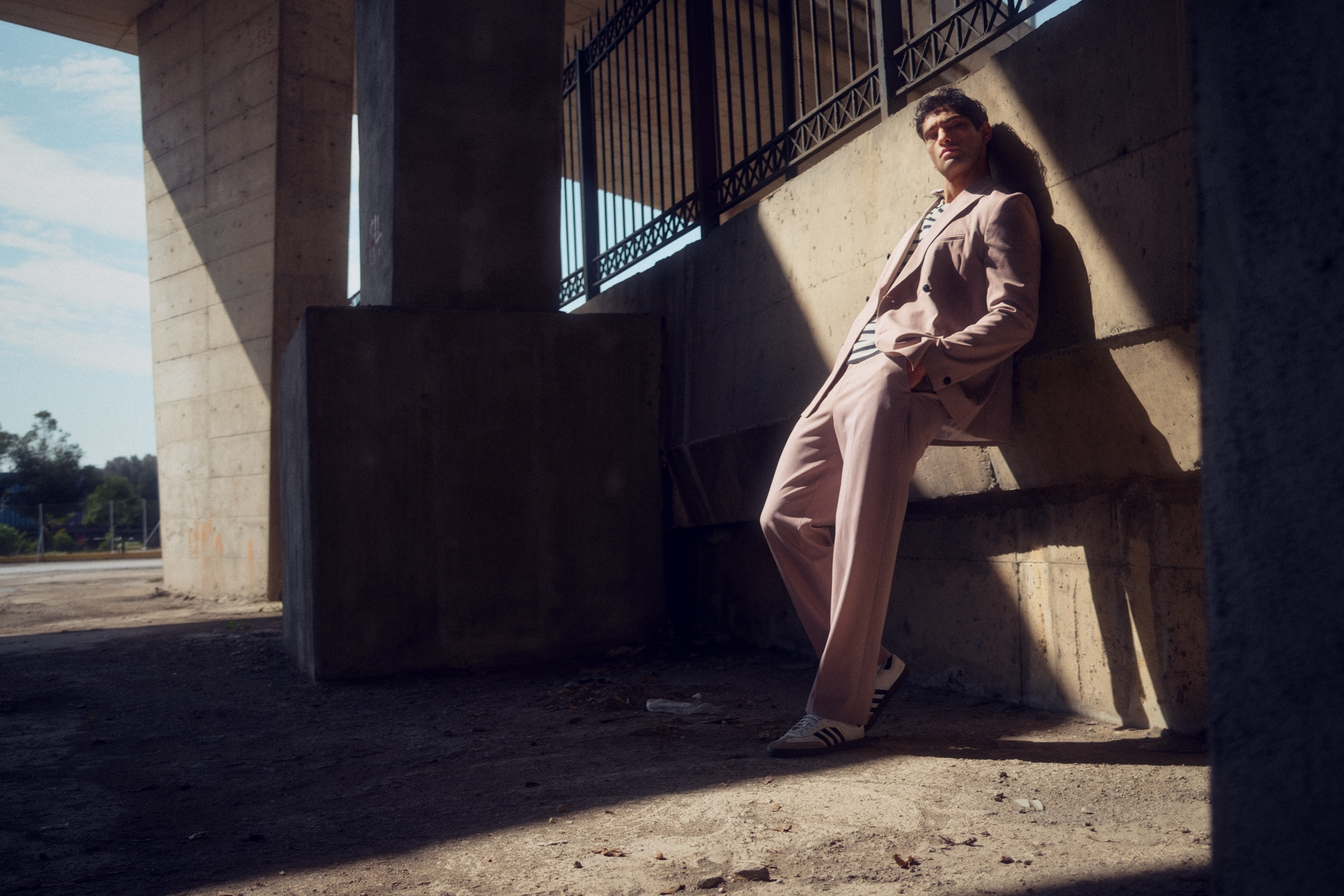 vividgrey_KUEHN_Athens_15