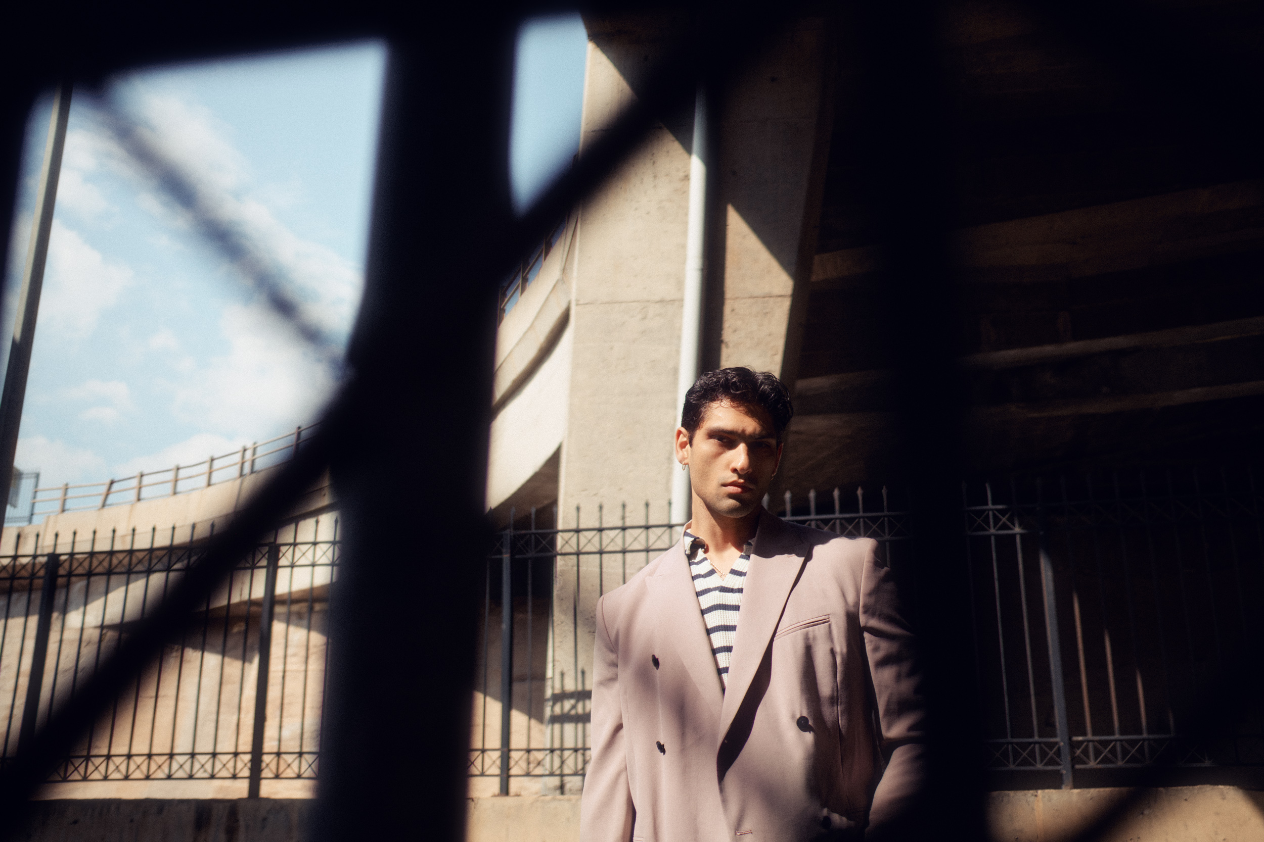 vividgrey_KUEHN_Athens_18