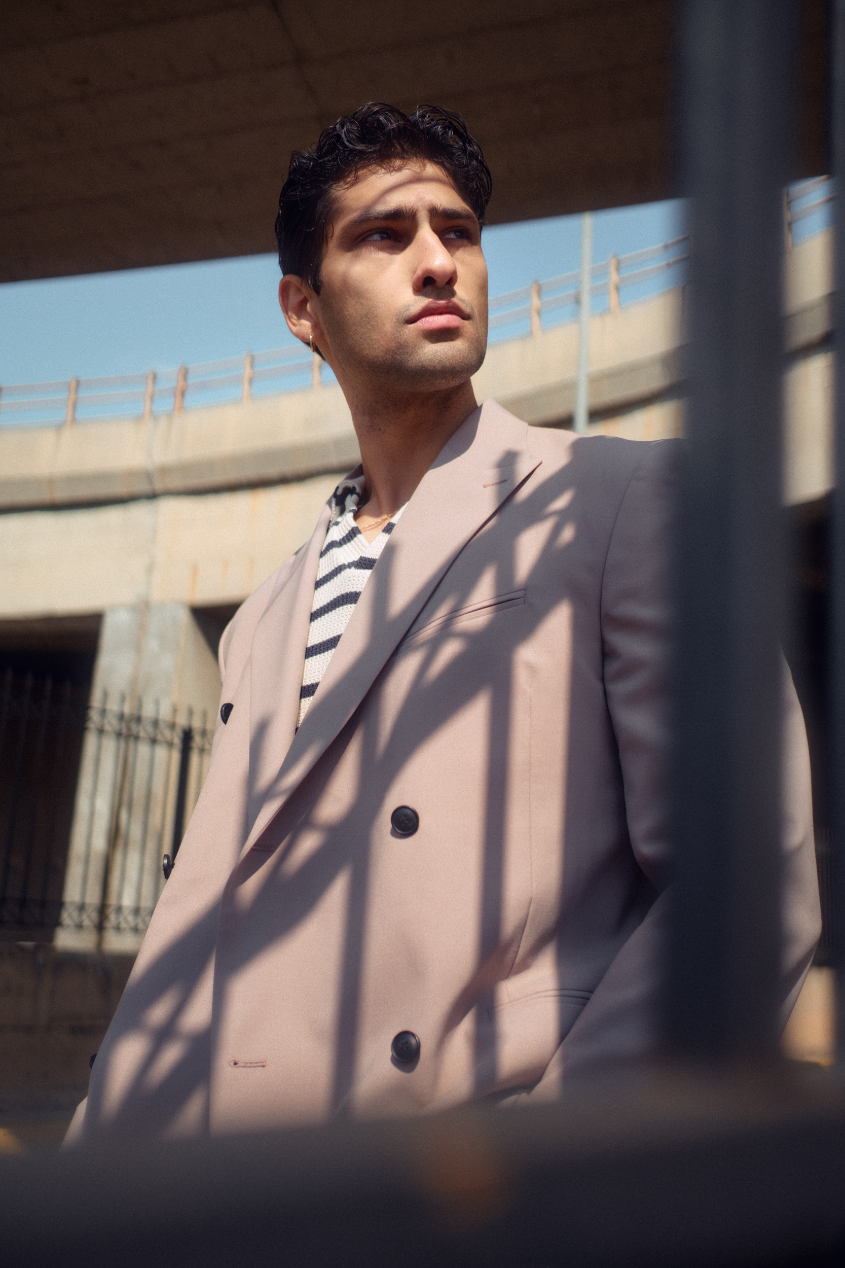 vividgrey_KUEHN_Athens_22